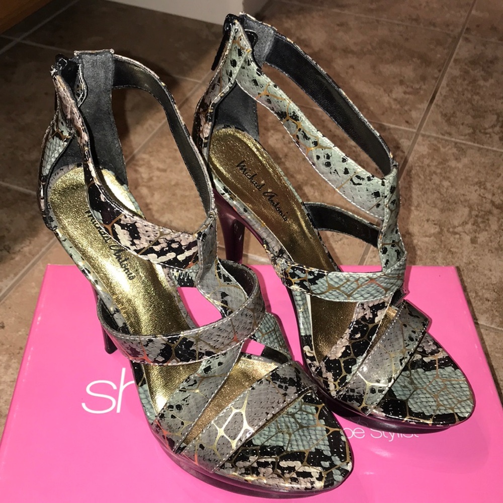 Michael Antonio green alligator platform heels